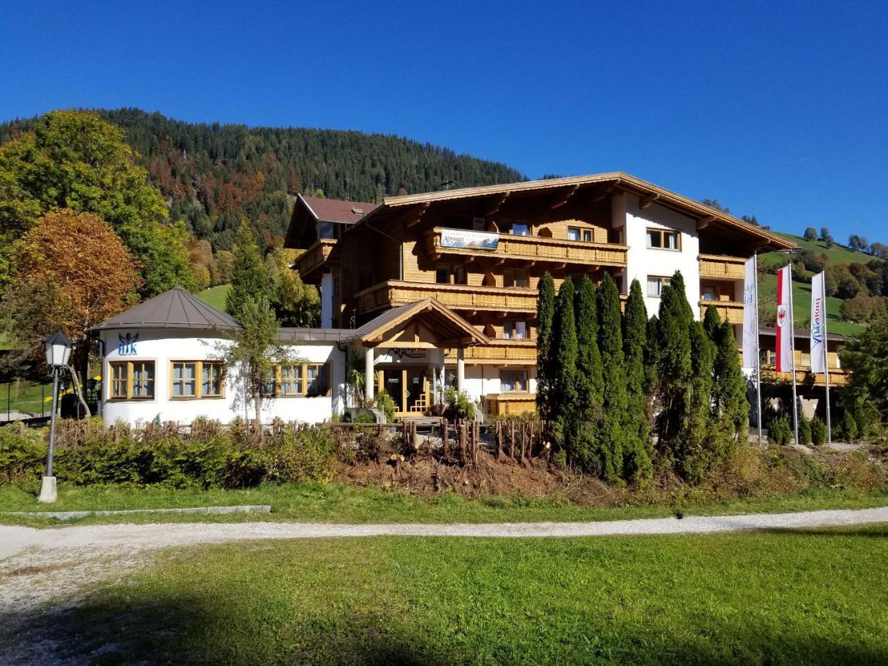 Alpenhotel Wildschoenau B&B エクステリア 写真